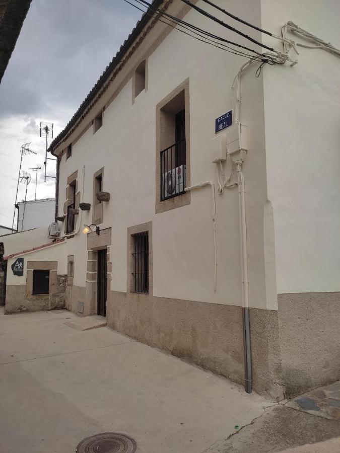 Albergue Turistico "San Blas" De Oliva De Plasencia Екстериор снимка